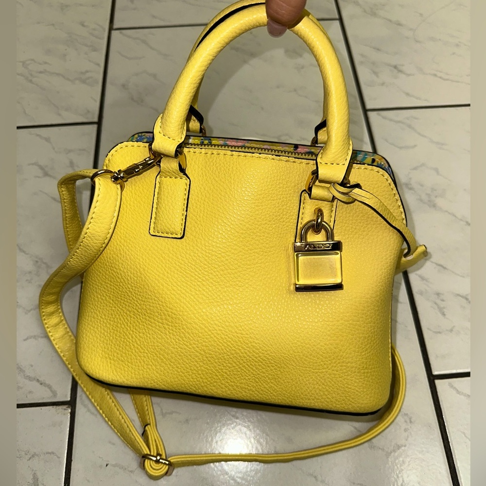 ALDO YELLOW HANDBAG/CROSSBODY 💛 GOOD AS NEW